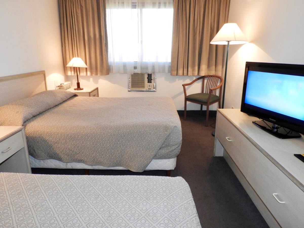Hotel Tres Cruces 몬테비데오 외부 사진