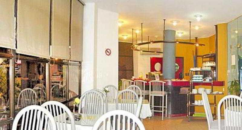 Hotel Tres Cruces 몬테비데오 외부 사진