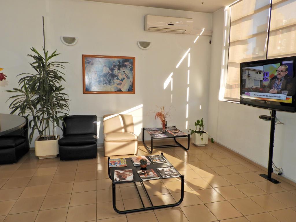 Hotel Tres Cruces 몬테비데오 외부 사진
