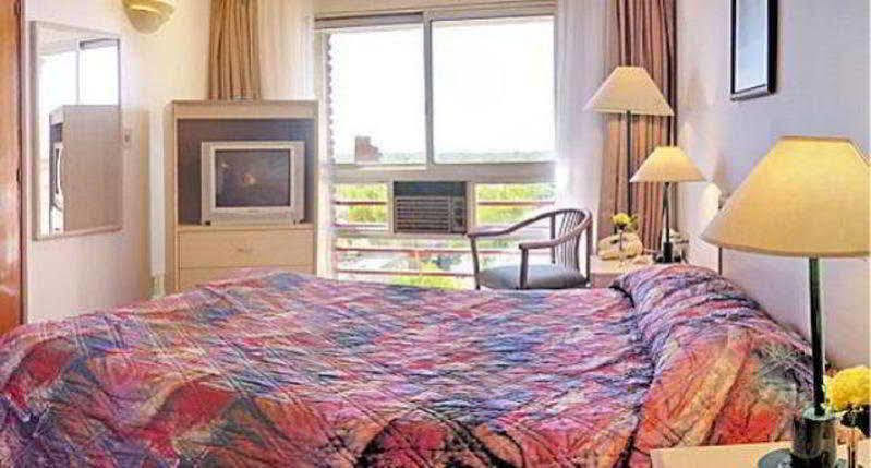 Hotel Tres Cruces 몬테비데오 외부 사진
