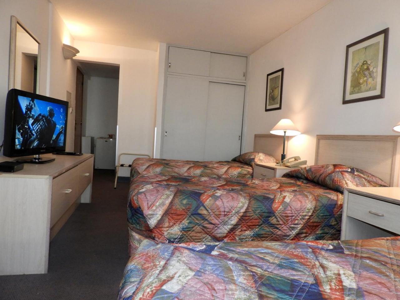 Hotel Tres Cruces 몬테비데오 외부 사진